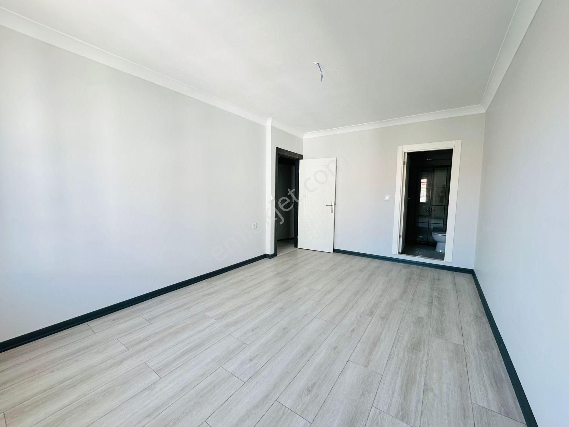 Battalgazi'de Ali Bey Göbekte Sıfır Asansörlü 145 M2 3+1 Full Yapılı Satılık Daire !! - Görsel 15