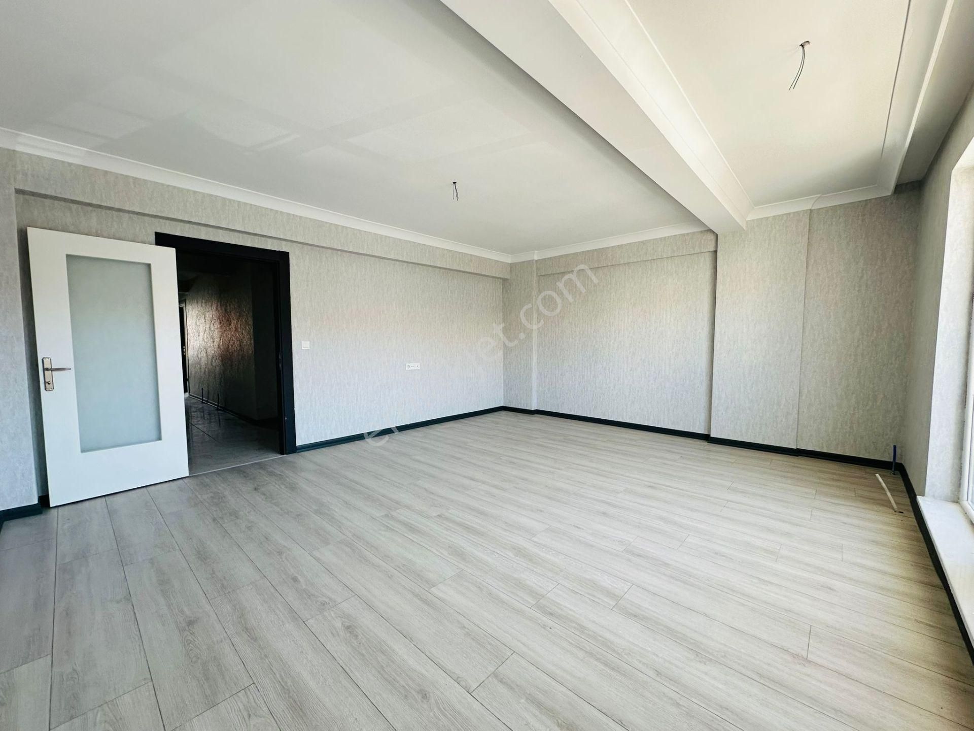 Battalgazi'de Ali Bey Göbekte Sıfır Asansörlü 145 M2 3+1 Full Yapılı Satılık Daire !! - Görsel 6