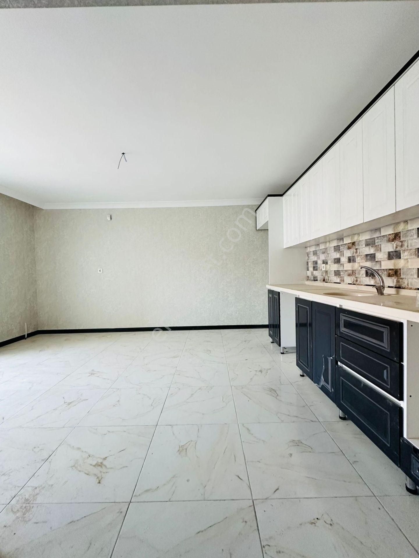 Battalgazi'de Ali Bey Göbekte Sıfır Asansörlü 145 M2 3+1 Full Yapılı Satılık Daire !! - Görsel 5