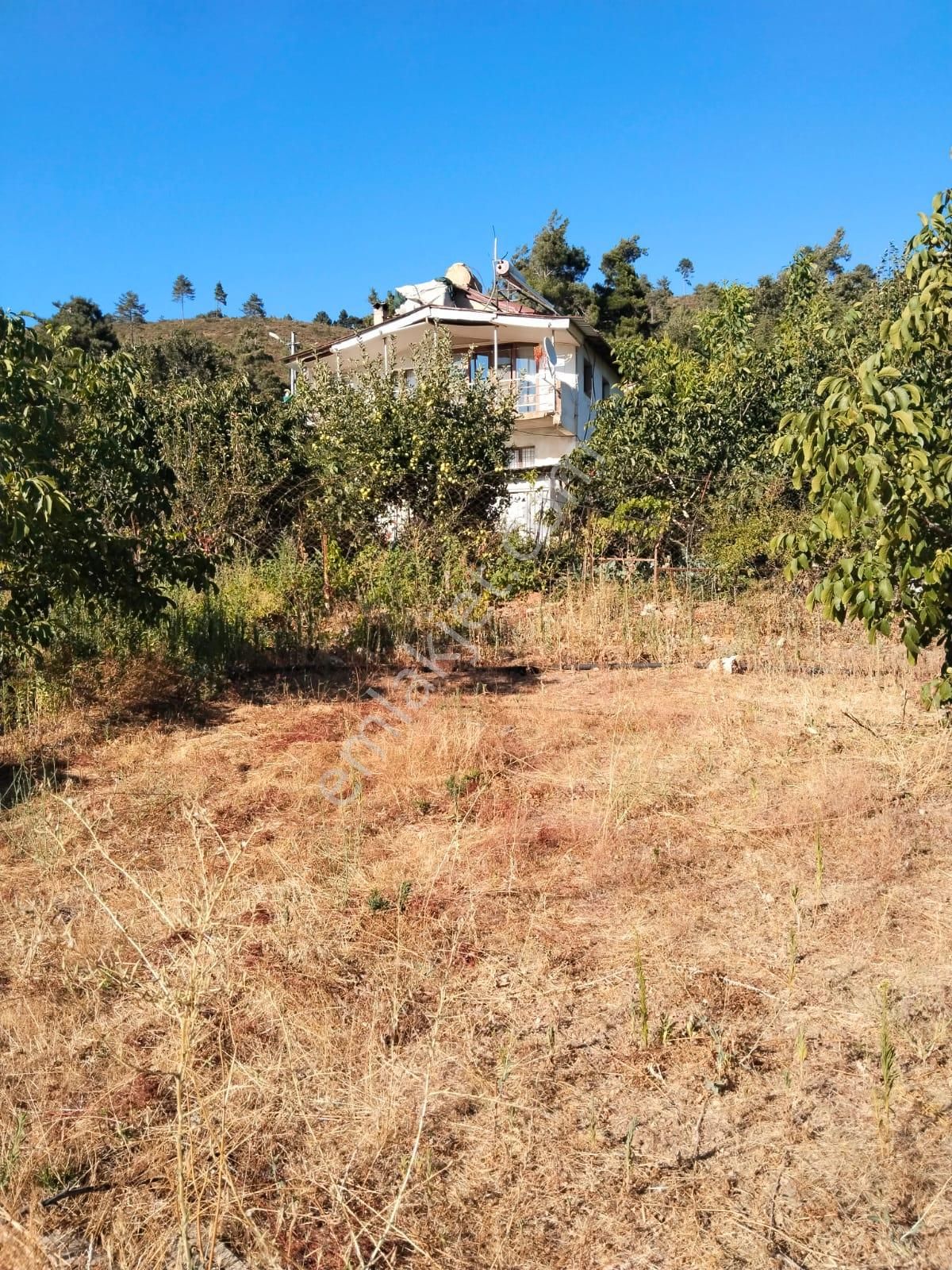 İzmir Torbalı Gold Emlaktan Alankıyıda Satılık Mustakil2 Katlı Ev