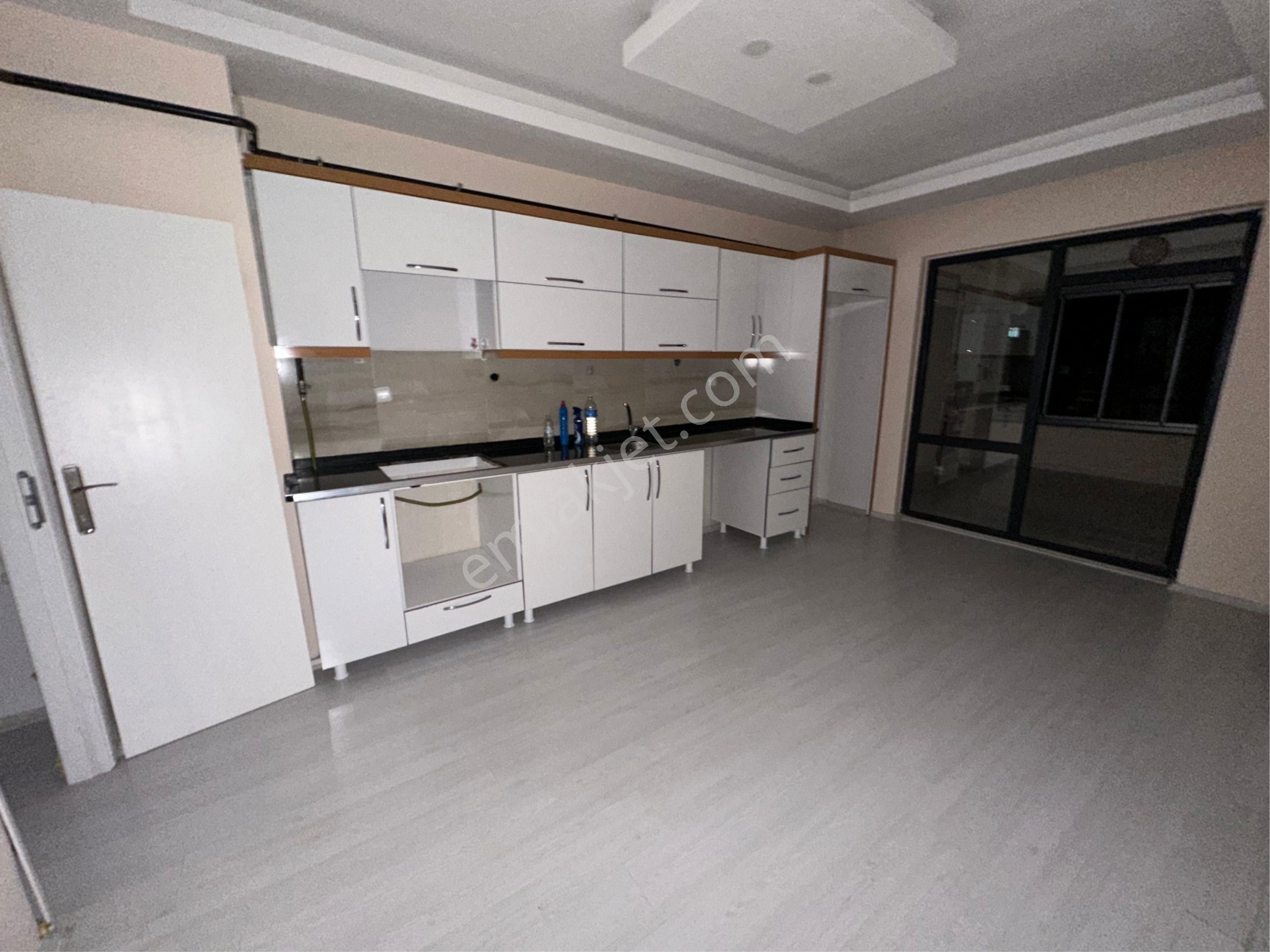Elazığ Ulukent Mahallesinde Satılık 3+1 Fırsat Daire