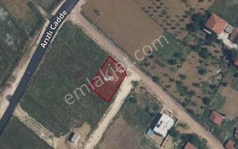 Şehrin İçinde %30 İmarlı Villalık Yola Köşe Parsel 500 M2 Fırsat Arsa