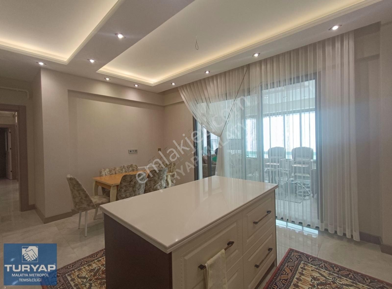 Turyap'tan Bostanbaşı'nda 4+1 (kilerli) Lüks Sıfır Daire
