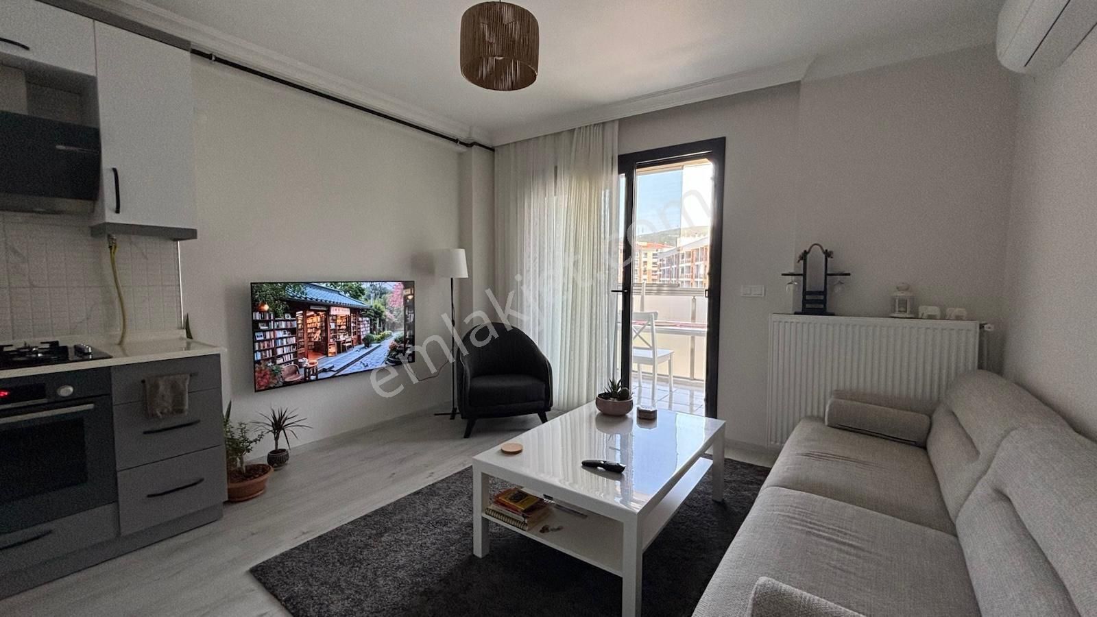 Bornova Da 2+1 Satılık Lüks Daire