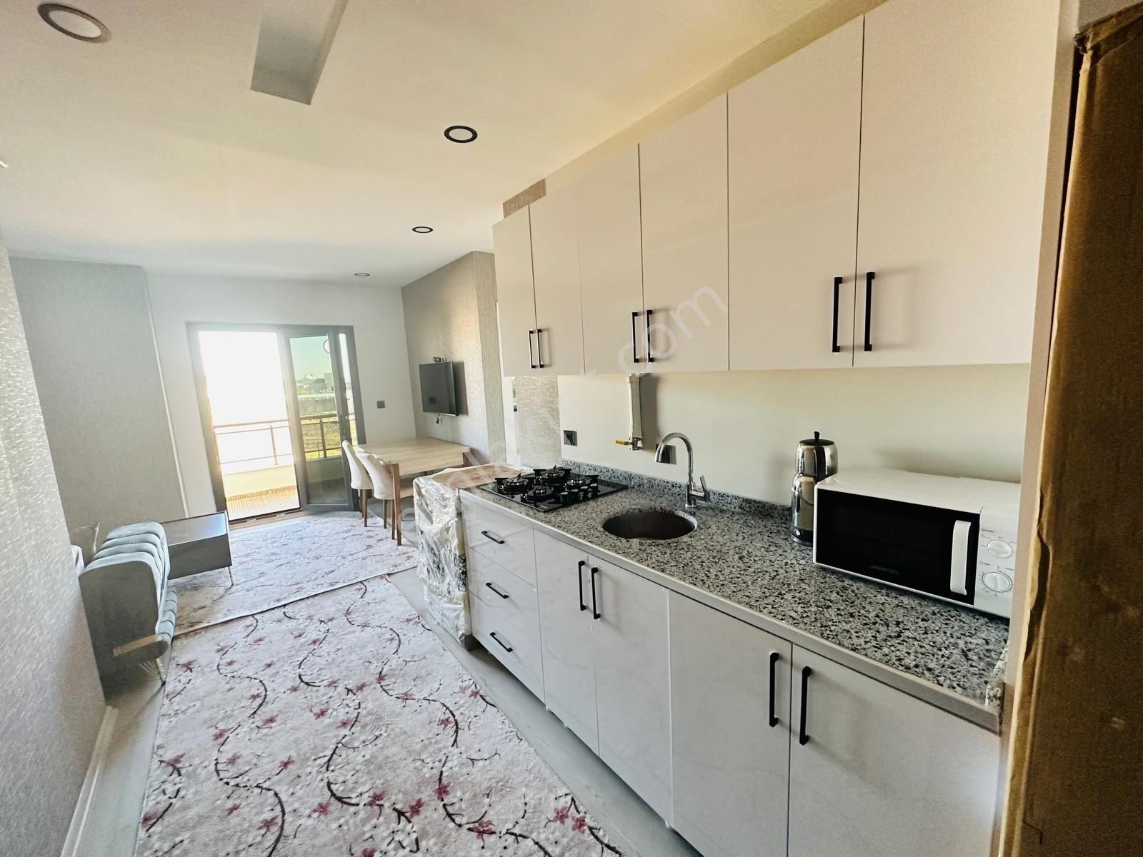 Dinç Emlaktan Satılık Ultra Lüks Eşyalı 1+1 Daire Hazır Kiracı 16.000₺ Oturmaktadır - Görsel 3