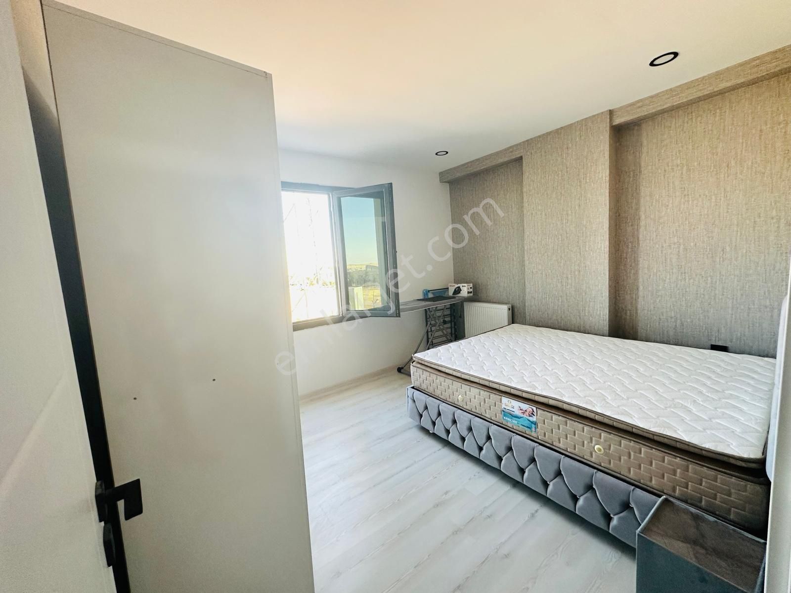 Dinç Emlaktan Satılık Ultra Lüks Eşyalı 1+1 Daire Hazır Kiracı 16.000₺ Oturmaktadır - Görsel 11