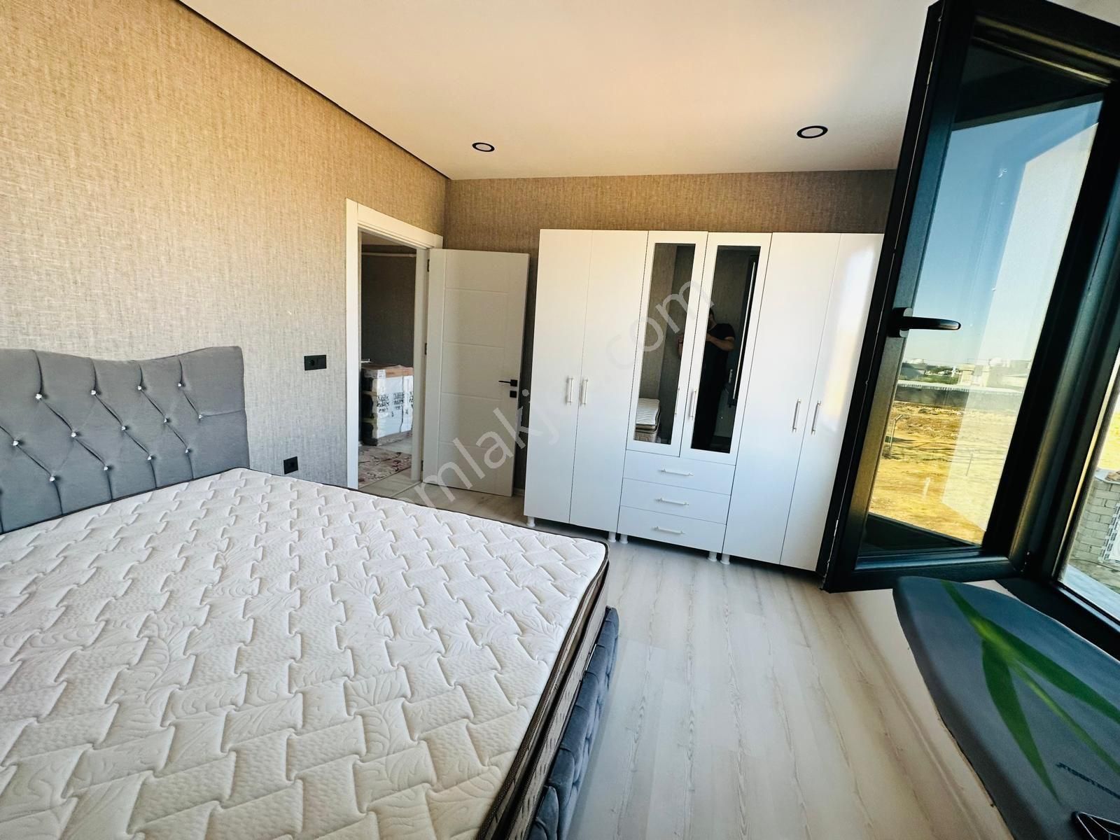 Dinç Emlaktan Satılık Ultra Lüks Eşyalı 1+1 Daire Hazır Kiracı 16.000₺ Oturmaktadır - Görsel 16