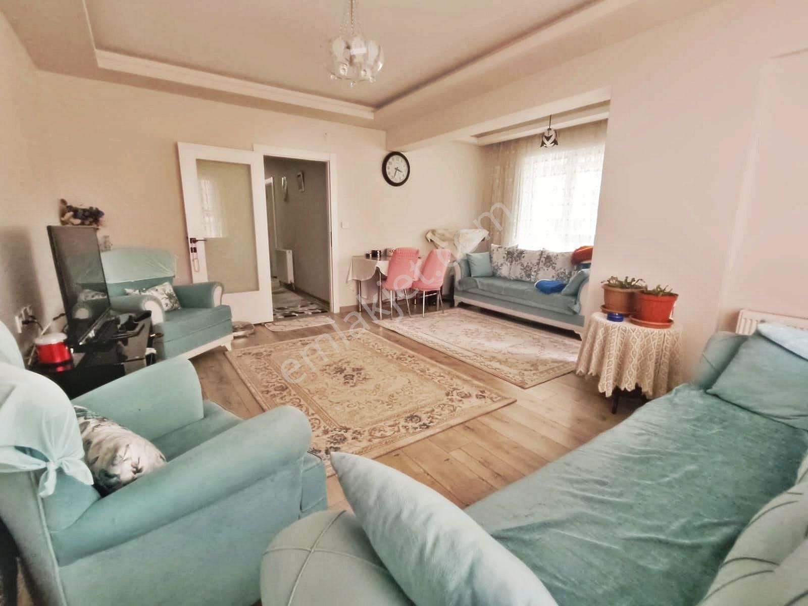 Yükseltepe Mahallesi Giriş Kat Ara Kat Ön Cephe Full Yapılı 2+1 Satılık Daire