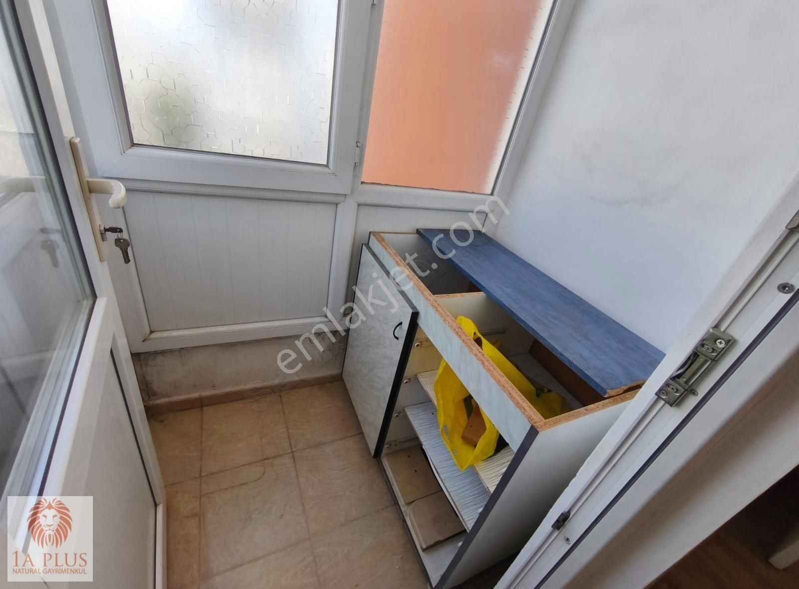 Tramvay Dibi Katta Tek Daire 2+1 120 M2 4 Cepheli Kuzeyyeka'da