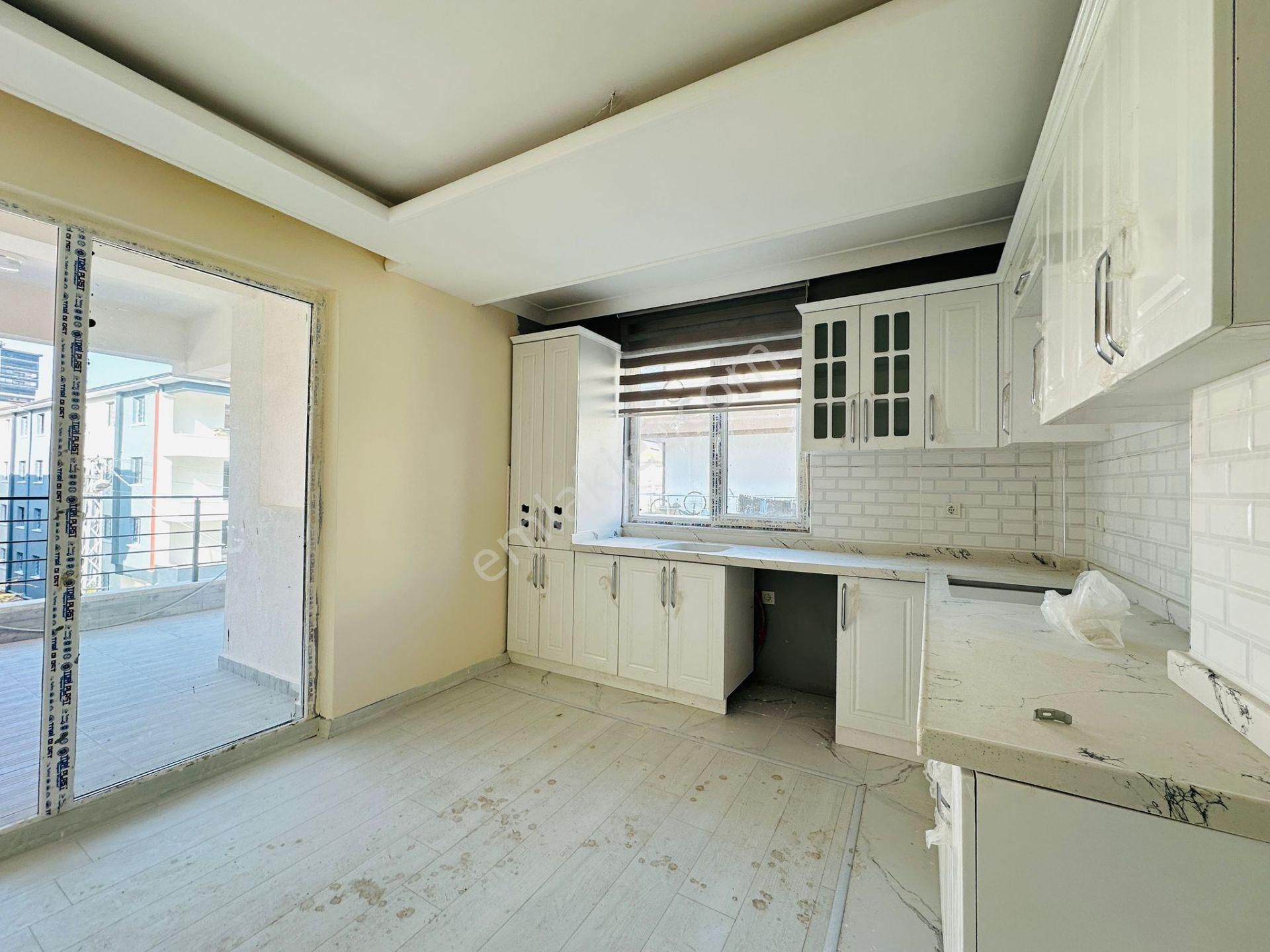 Karapürçek Stad Yakınında Ebeveyn Banyolu Asansörlü Kilerli 3+1 Ara Kat Satılık Sıfır Daire !! - Görsel 2