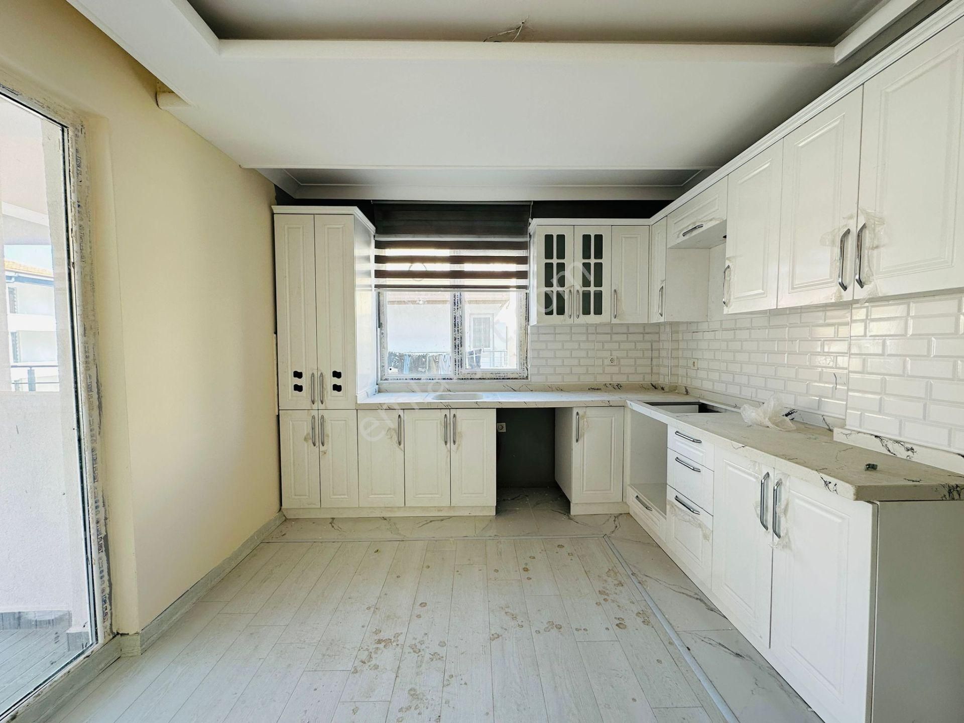 Karapürçek Stad Yakınında Ebeveyn Banyolu Asansörlü Kilerli 3+1 Ara Kat Satılık Sıfır Daire !! - Görsel 3