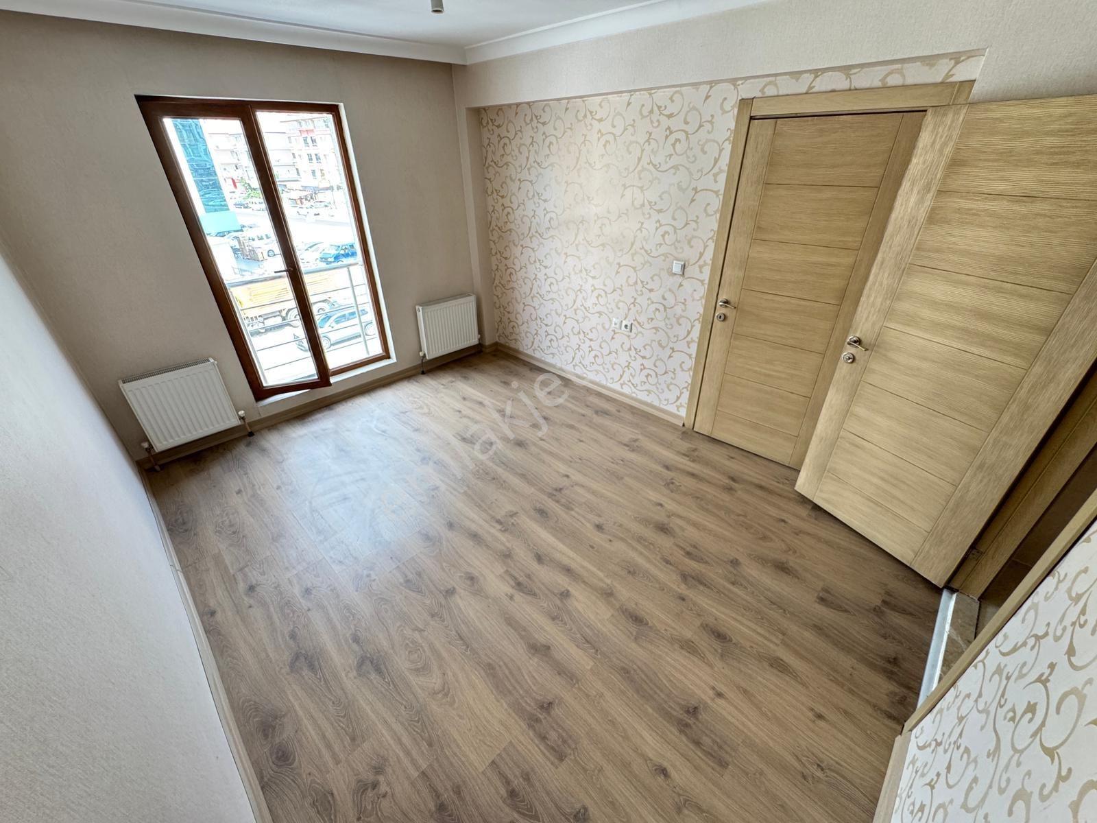 Esertepe Çambaşı Caddesi Üzerinde Manzaralı Harika Daire - Görsel 18