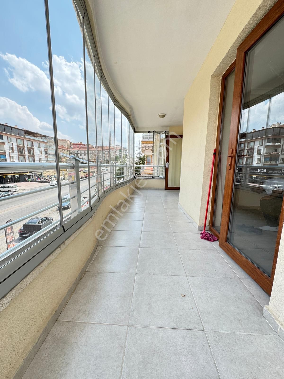 Esertepe Çambaşı Caddesi Üzerinde Manzaralı Harika Daire - Görsel 5