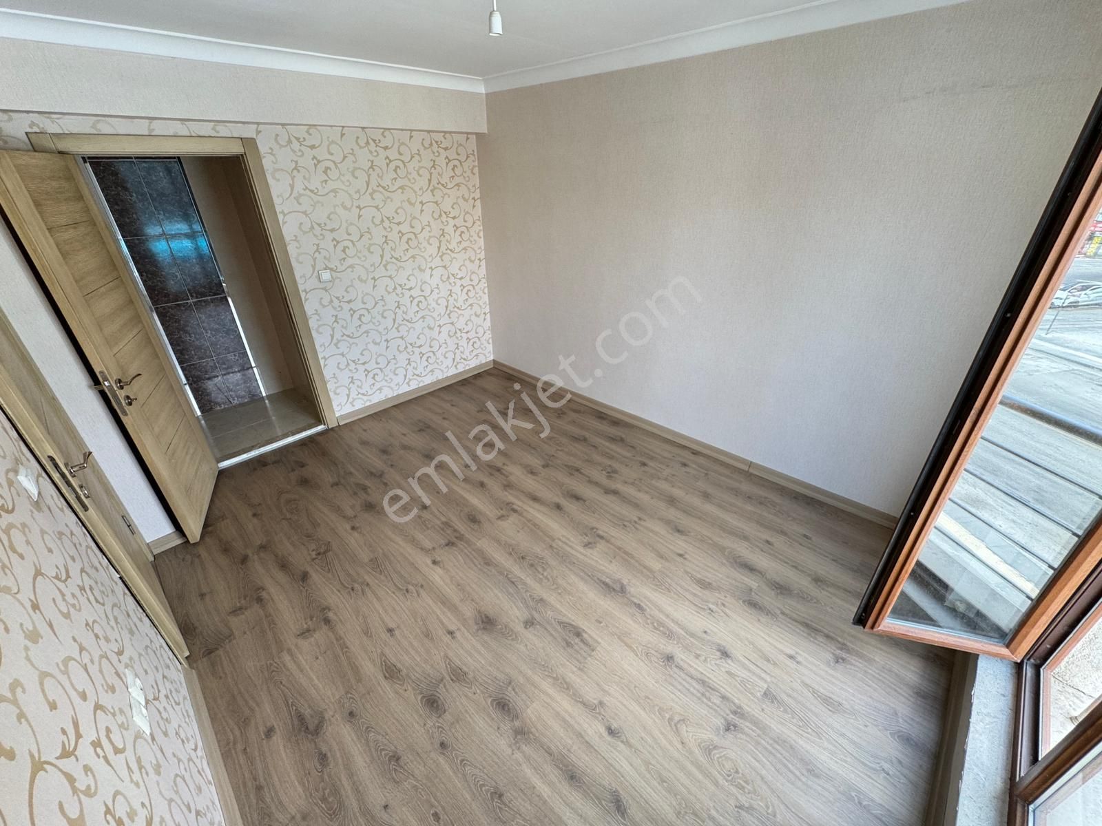 Esertepe Çambaşı Caddesi Üzerinde Manzaralı Harika Daire - Görsel 15