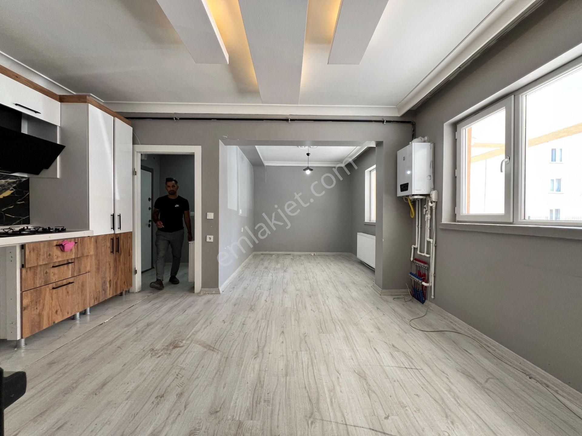 Fevzi Çakmak Mah 3+1 Lüx Yapılı 130m2 Şık Daire - Görsel 4
