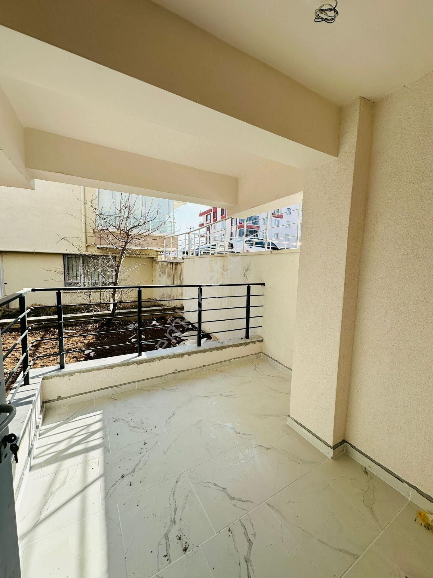 Karapürçek Stad Yakınında Asansörlü 3+1 Giriş Kat Satılık Sıfır Daire !! - Görsel 4