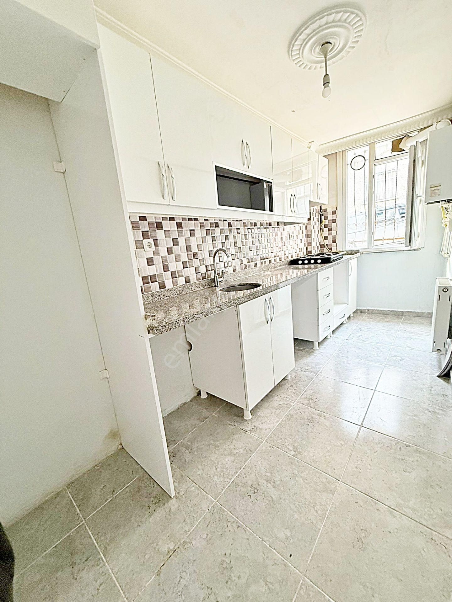 Esenyurt Yunus Emre Mah Kiralık Daire 2+1 Yeni Bina Asansörlü