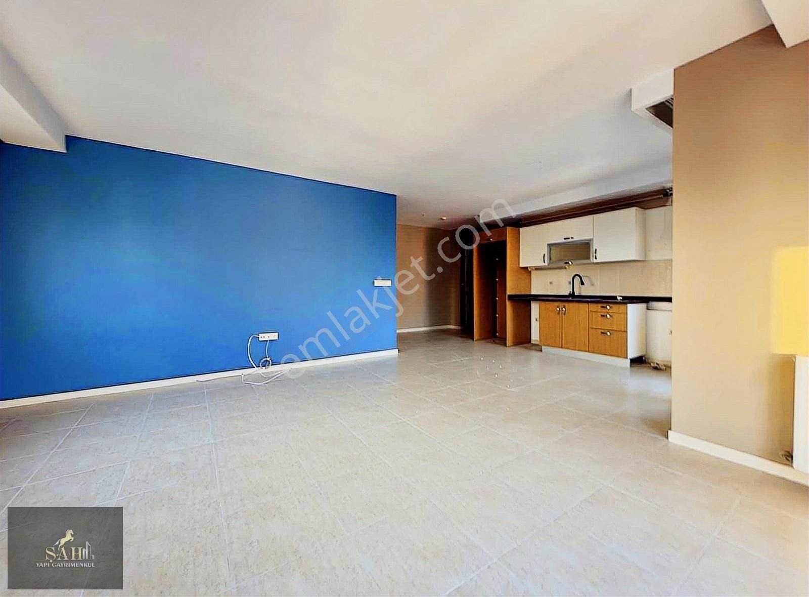 Şah Yapı'dan Havuzlu Nezih Sitede Geniş Ferah 2+1 Kiralık Daire