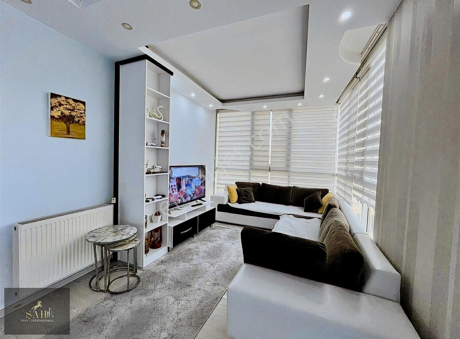 Şah Yapı'dan Havuzlu Nezih Sitede Lüks 1+1 Eşyalı Kiralık Daire