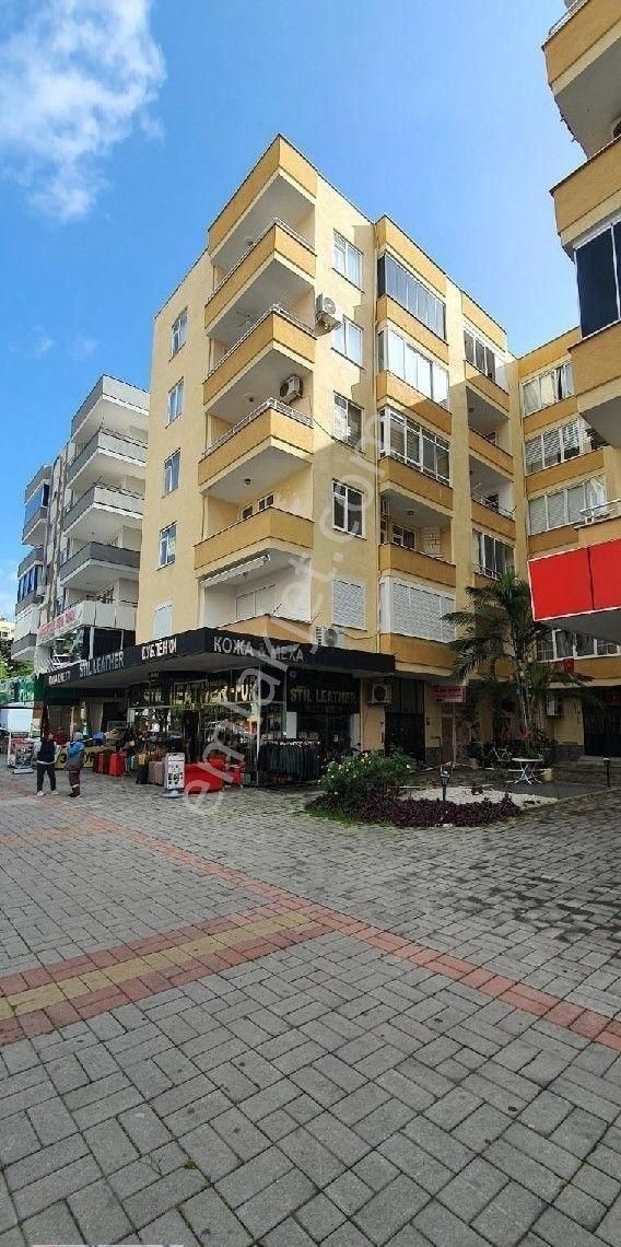 Mahmutlar Kiralık 2+1 Boş Cadde Üstü Daire