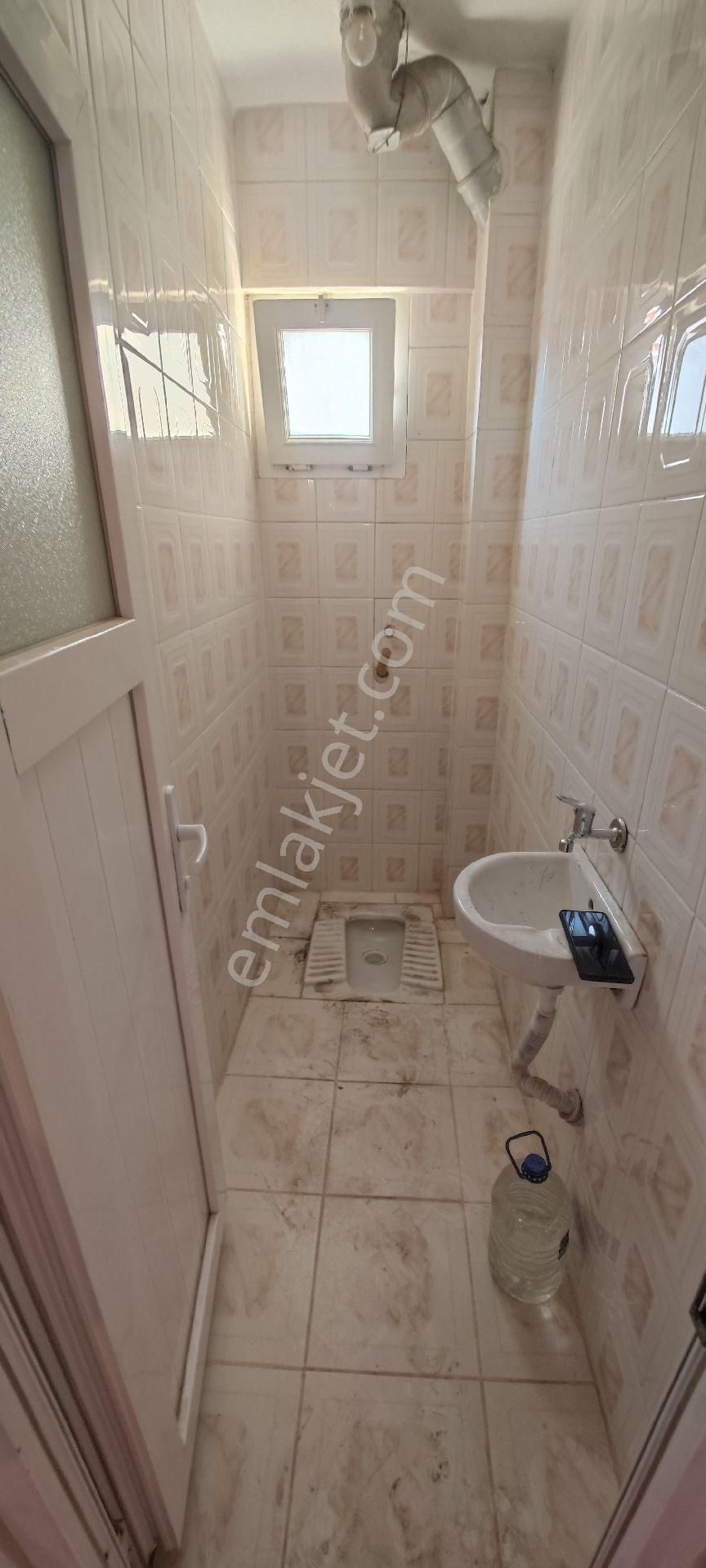 Esentepe Mah.de Temiz Yüksek Giriş Kat 2+1 90m2