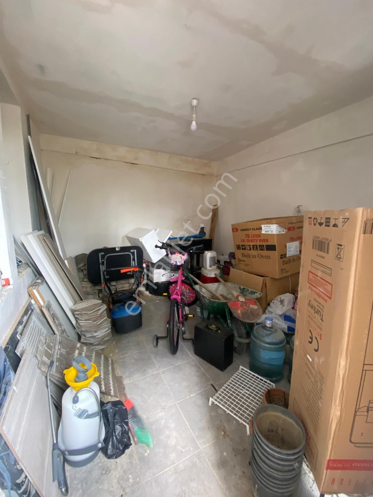 Celaliye Merkez'de Satılık Ultra Lüx 4 Katlı Bina - Görsel 2