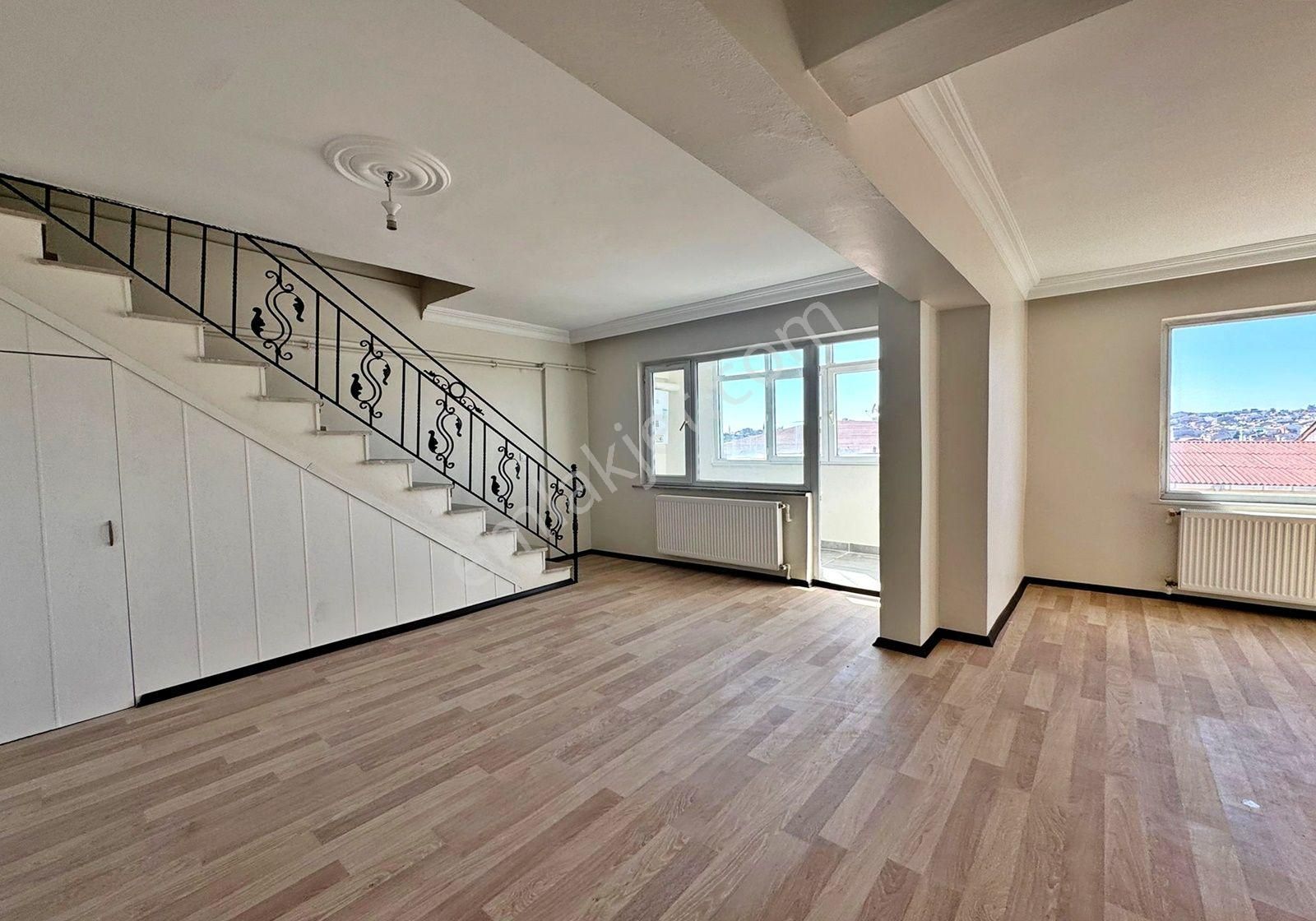 Weal World' Den Bağlarbaşı'nda, 3+1, 155 M2, Full Tadilatlı, Lüks Dubleks Daire ...