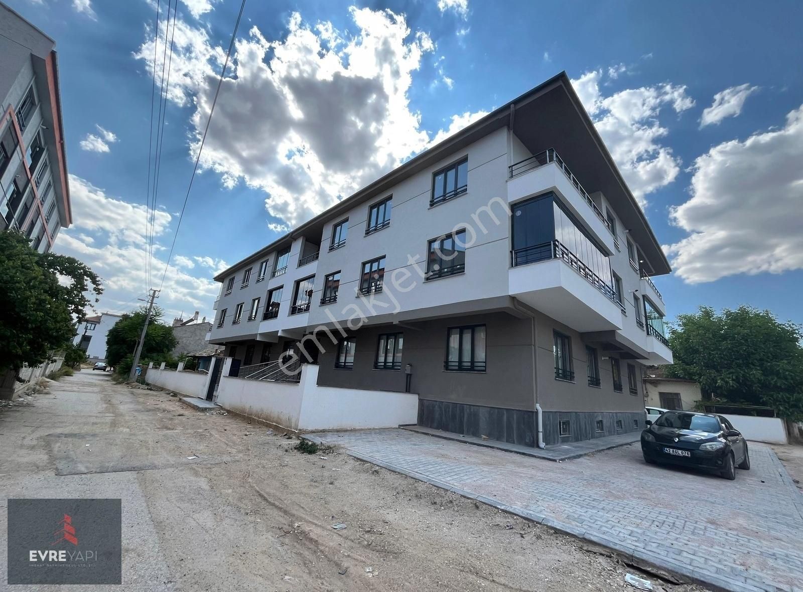 Evre Yapı Dan Akşemsettinde Satılık Yüksek Giriş 3+1 Daireler