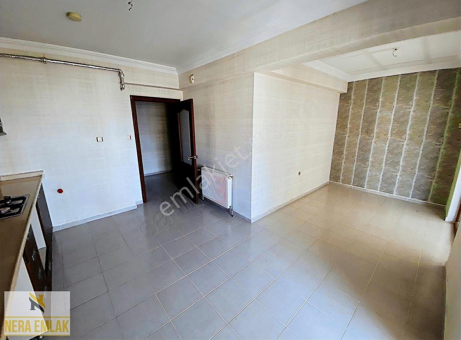 Pamuklar'da Sitede K.otopark 3 Banyo Teras Manzara Kiralık 5+1