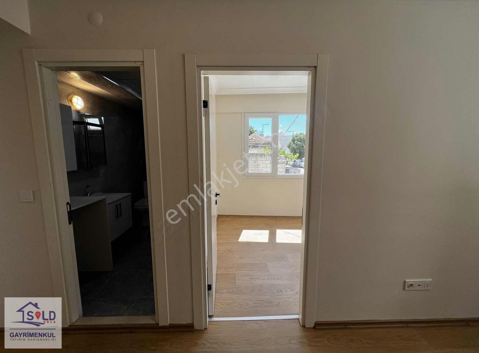 Seferihisar Turabiye 2 Oda 1 Salon Merkezi Konum Satılık Daire - Görsel 26