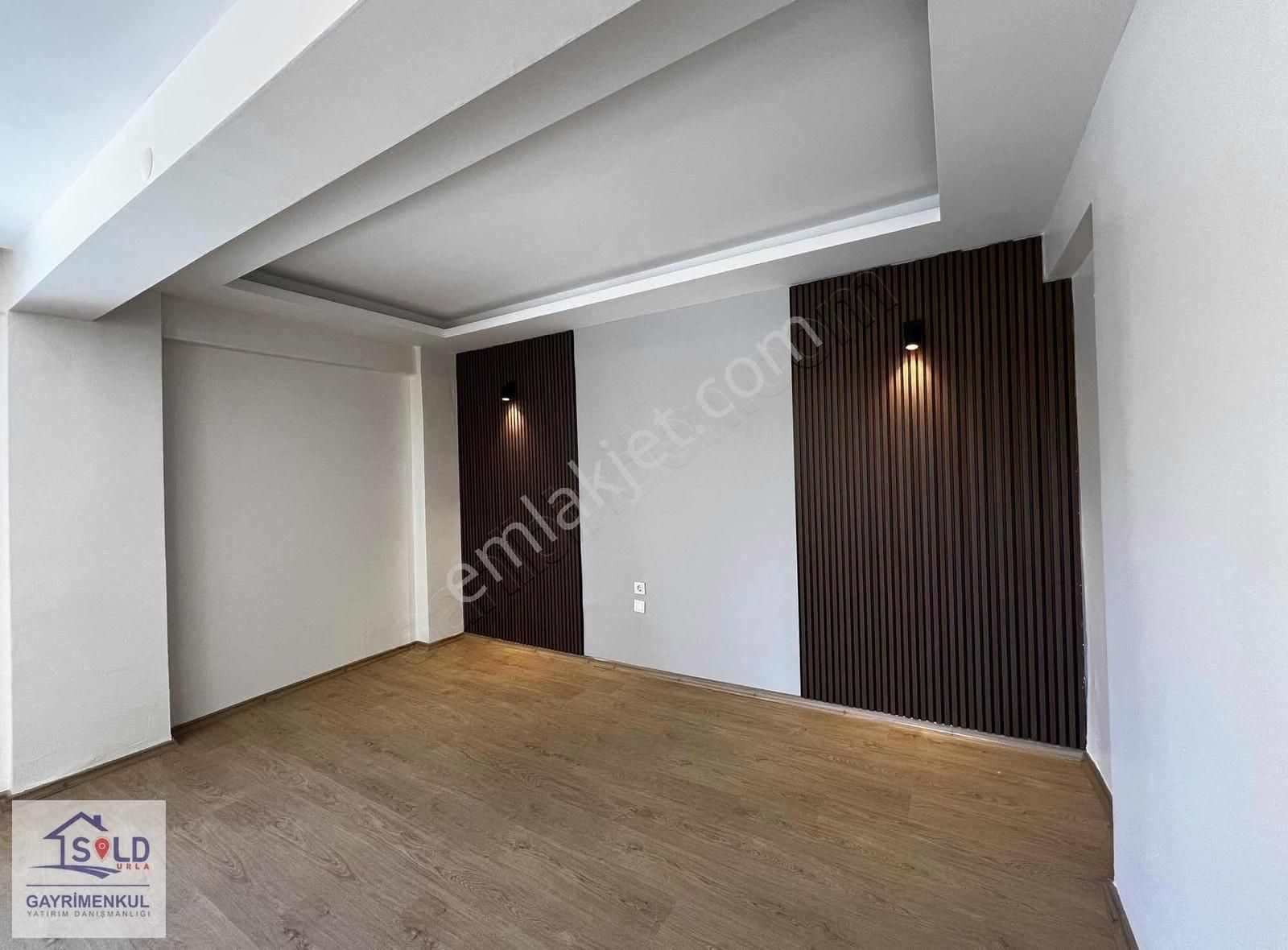 Seferihisar Turabiye 2 Oda 1 Salon Merkezi Konum Satılık Daire - Görsel 4