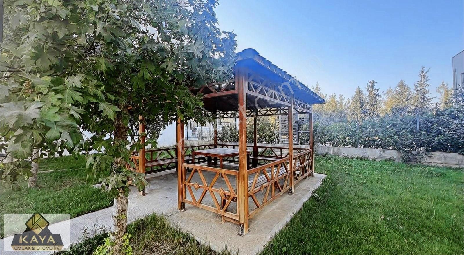 Bilim Üni Ve Hastaneye Çok Yakın Ultra Lüks Site İçi 2+1