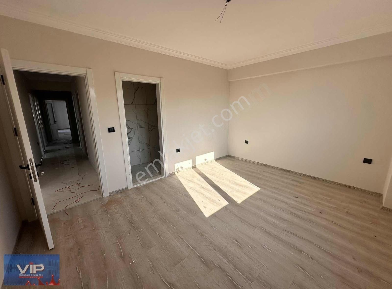 Vip Gayrimenkulden Karşıyalkada Satılık 3+1 Daire - Görsel 12