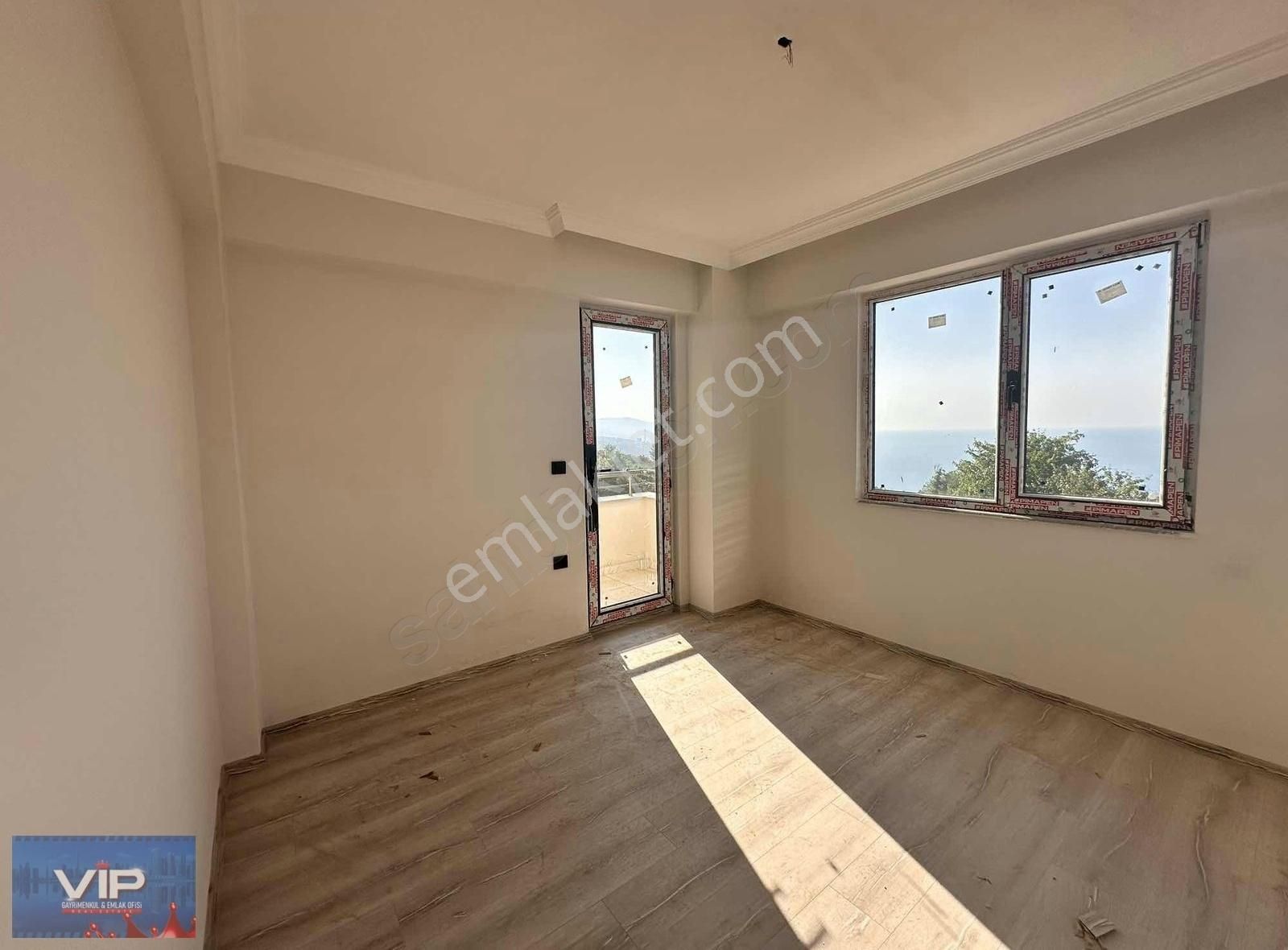 Vip Gayrimenkulden Karşıyalkada Satılık 3+1 Daire - Görsel 11
