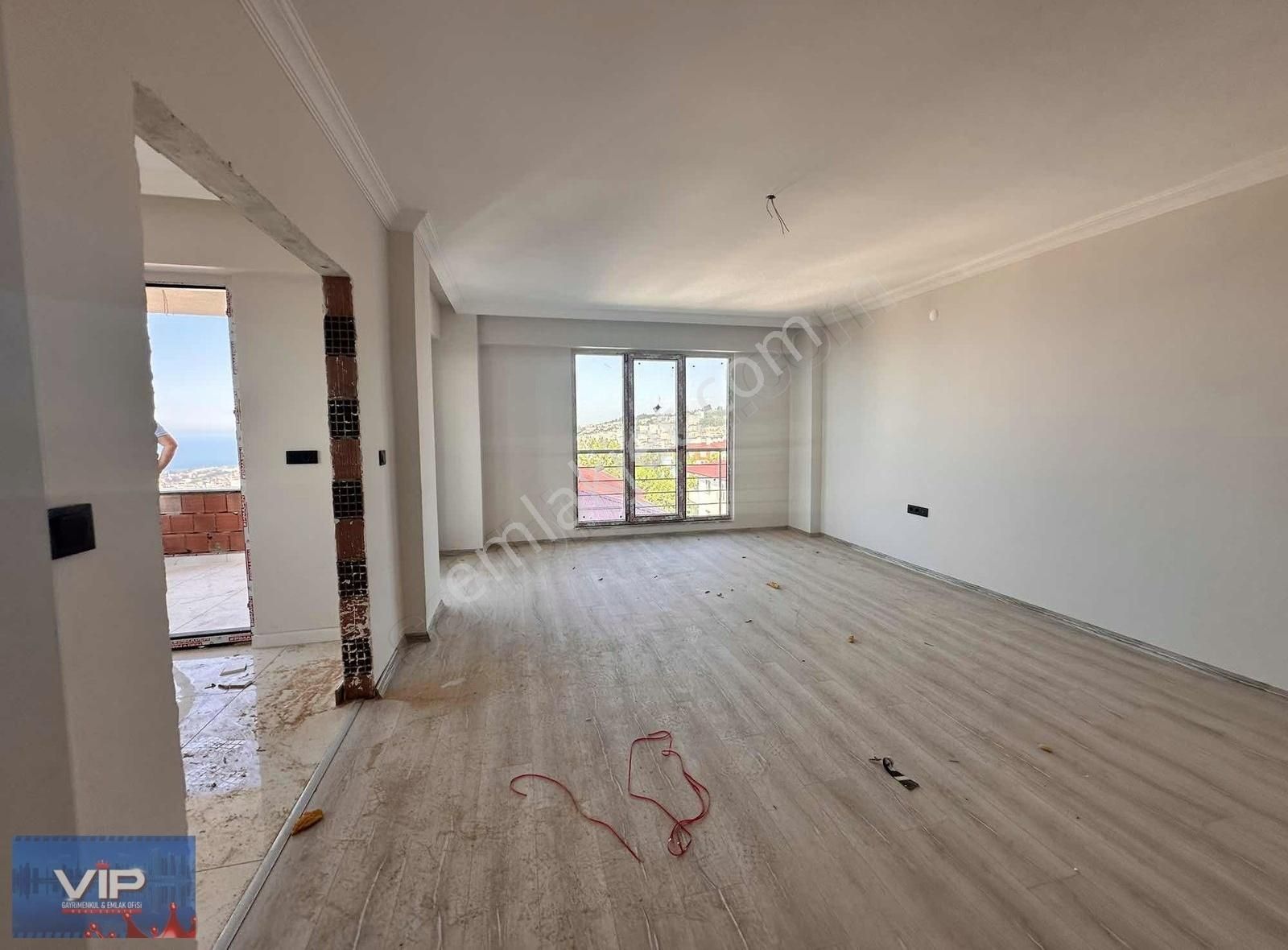 Vip Gayrimenkulden Karşıyalkada Satılık 3+1 Daire - Görsel 8