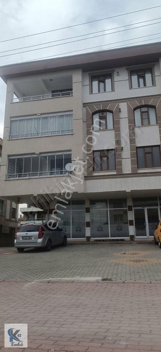 Safak Caddesine Cephe 3+1 Geniş Daire