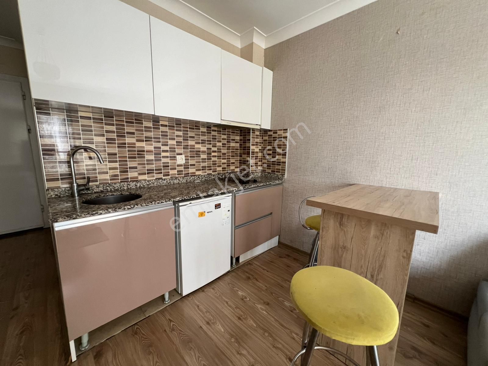 Etimesgut Ş.osman Avcı Mh De 1+0 Lüx Eşyalı Relax Göksü Sitesinde Kiralık Daire