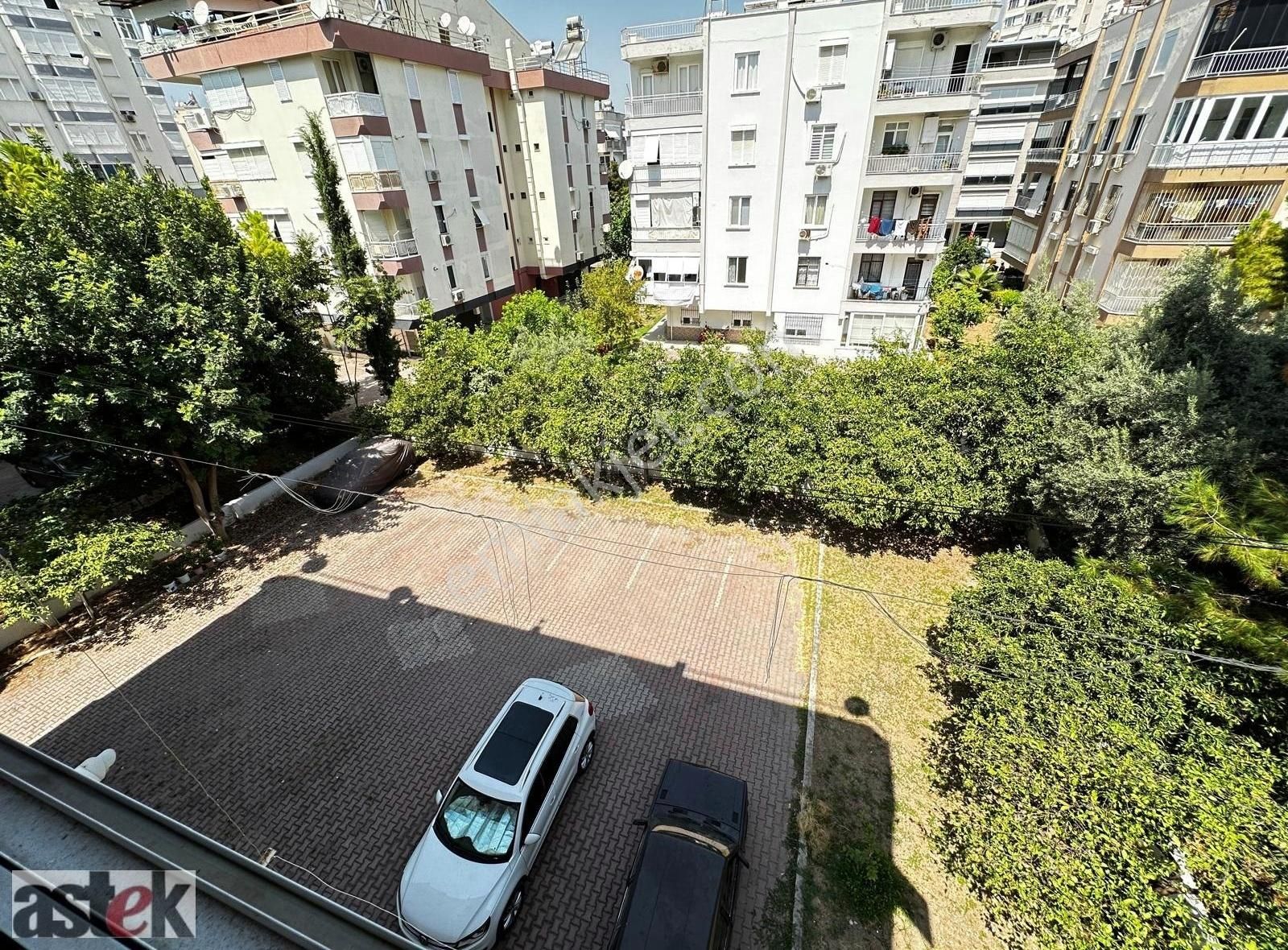 Astek Emlak'tan Yeşilbahçe Mah Merkezi Konumda Satılık Daire