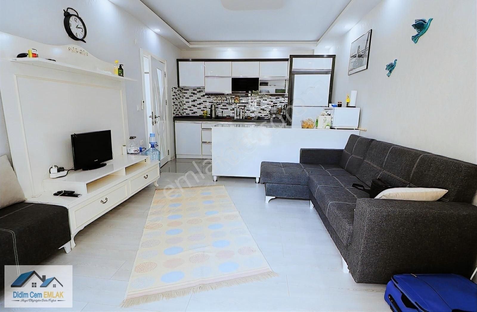 Altınkum Plajına 100 Metre Full Eşyalı 1+1 Kiralık Daire
