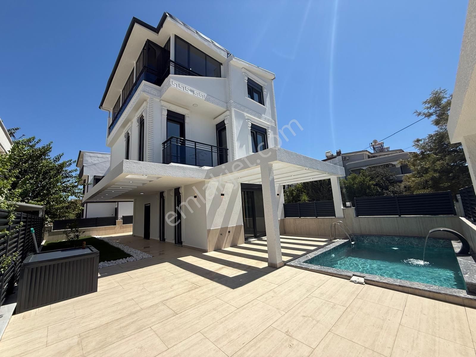 🌟✨ Hisar Mahallesi Sağtur Mevkiinde Satılık Lüks Villa! ✨🌟