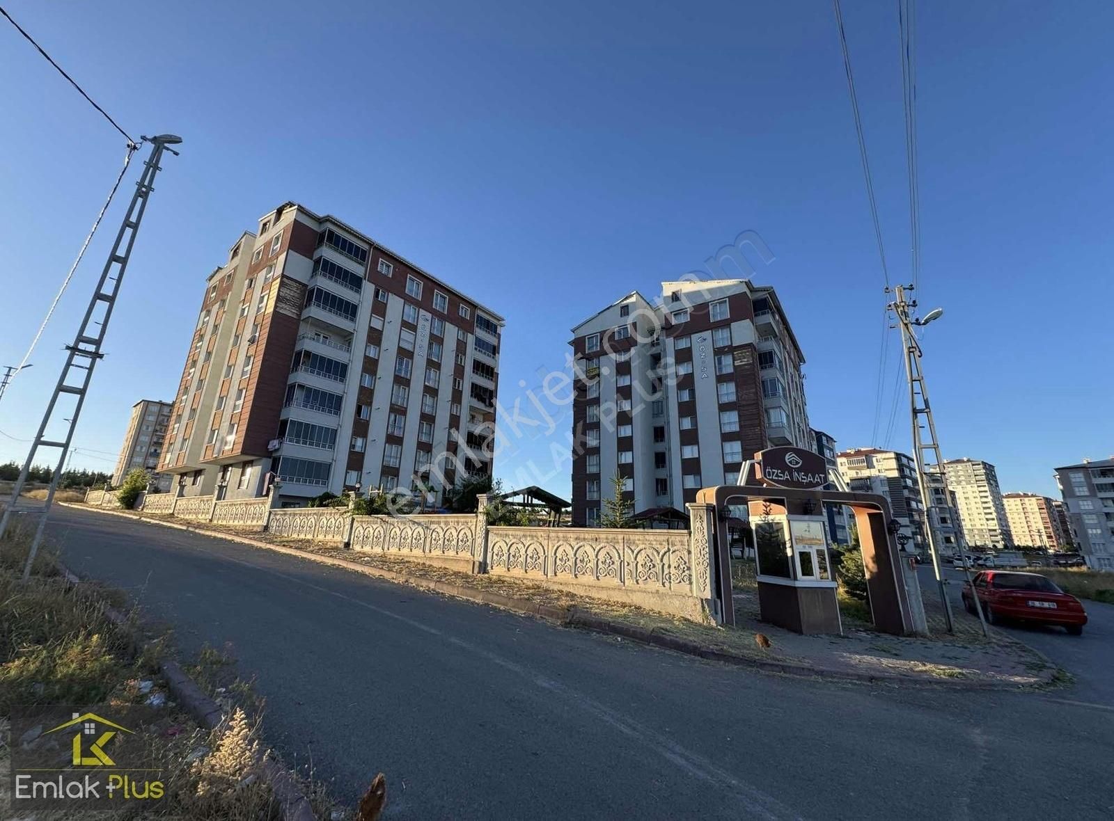 Emlak Plus'dan Kılavuz Mh. 3+1 Site İçi Arakat Kiralık Daire
