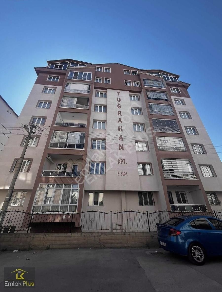 Emlak Plus'tan Huzur'da 3+1 Ara Kat Kiralık Daire