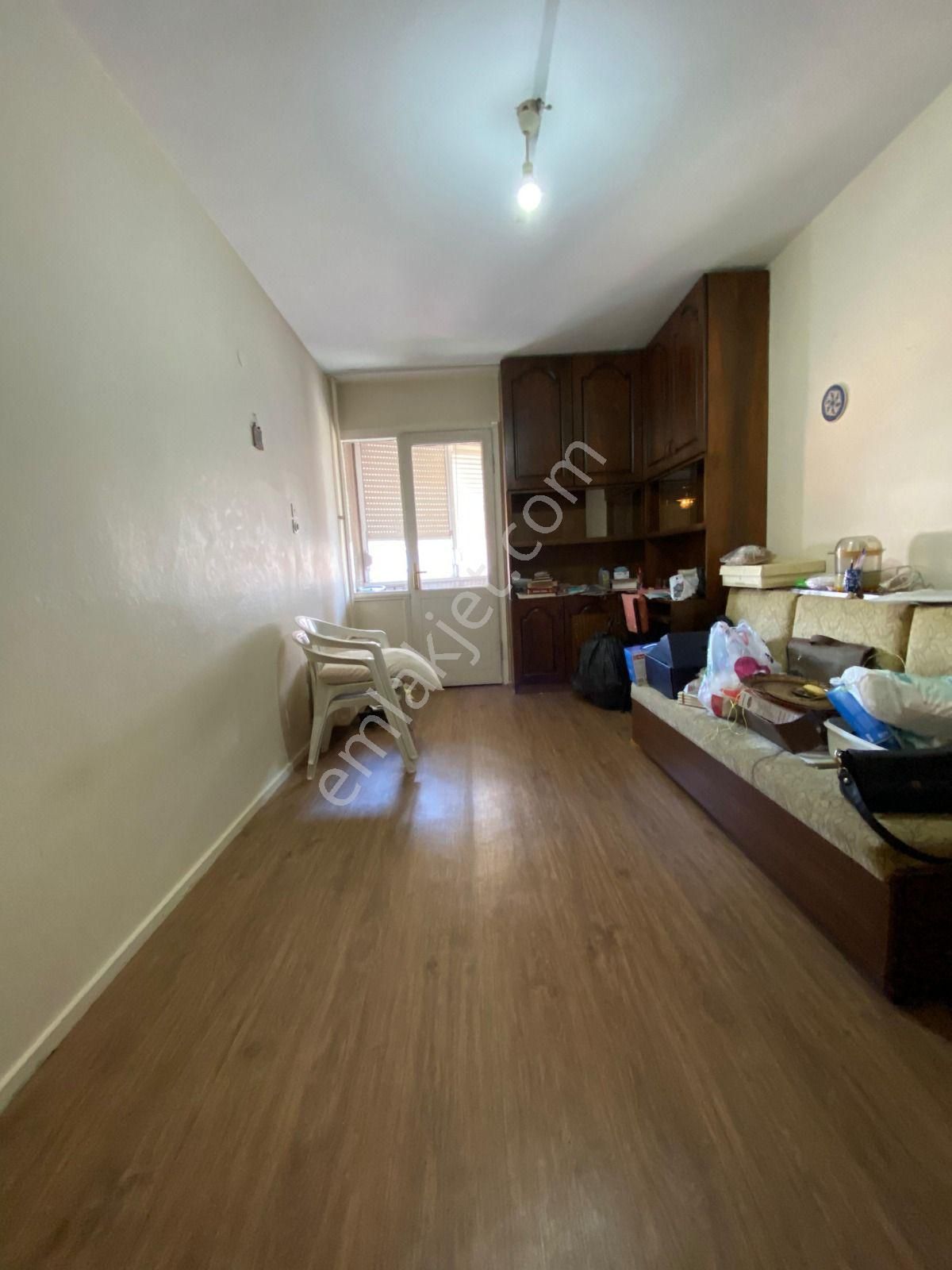 İnönü Cad. Üzerinde 3+1 Özel Otoparklı Asansörlü Kapıcılı Daire - Görsel 4