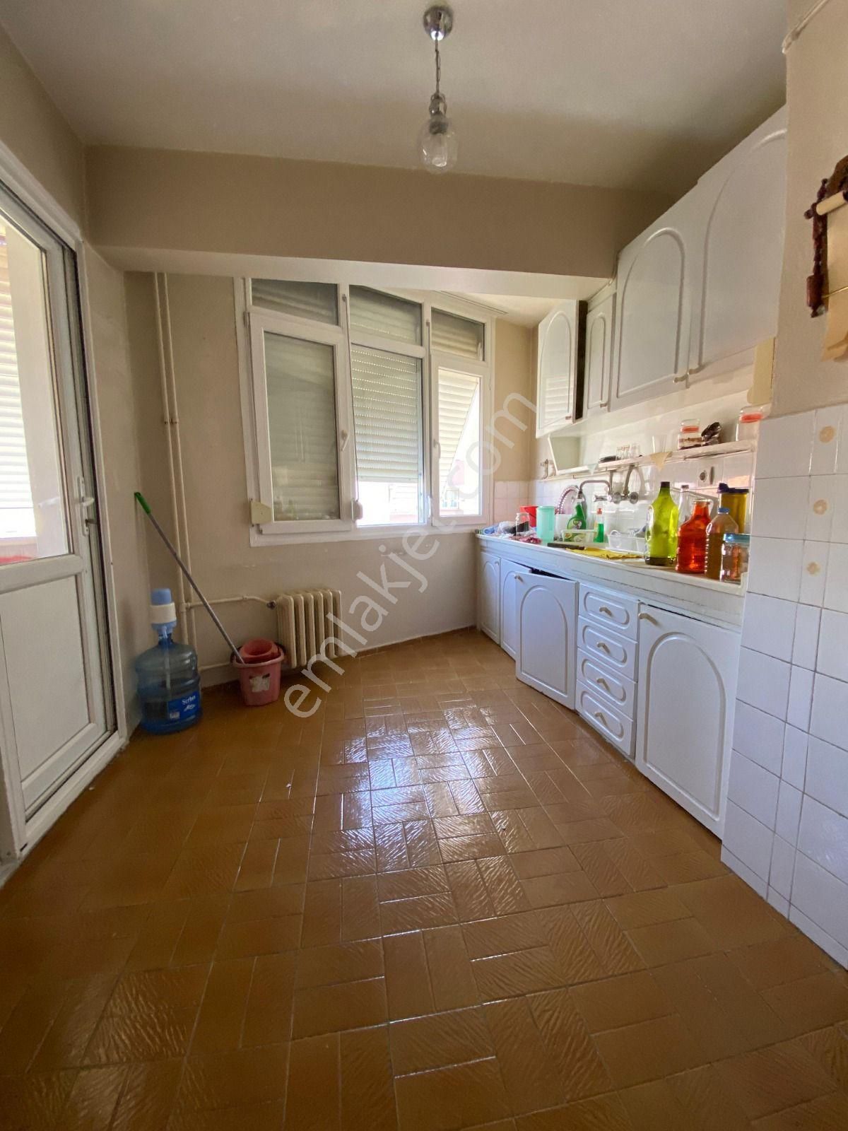 İnönü Cad. Üzerinde 3+1 Özel Otoparklı Asansörlü Kapıcılı Daire - Görsel 13