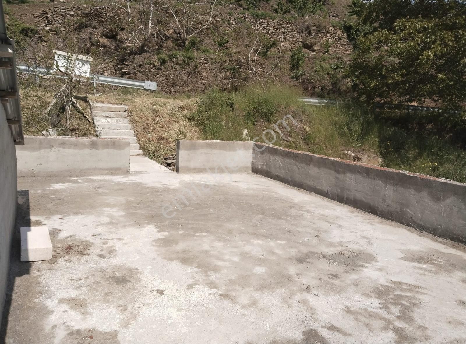 Yenikuruderede 235m2 İçinde Kısmi Tamamlanmış Evi Olan Bahçe - Görsel 6