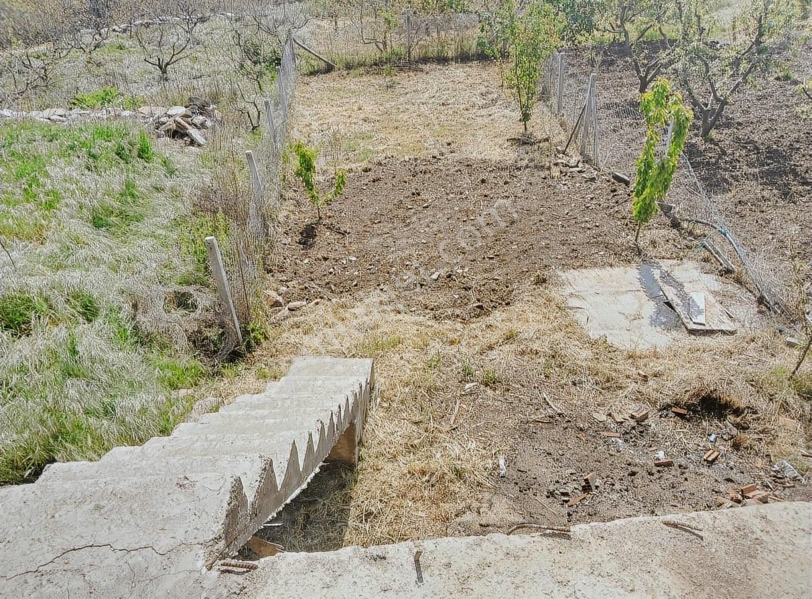 Yenikuruderede 235m2 İçinde Kısmi Tamamlanmış Evi Olan Bahçe - Görsel 8