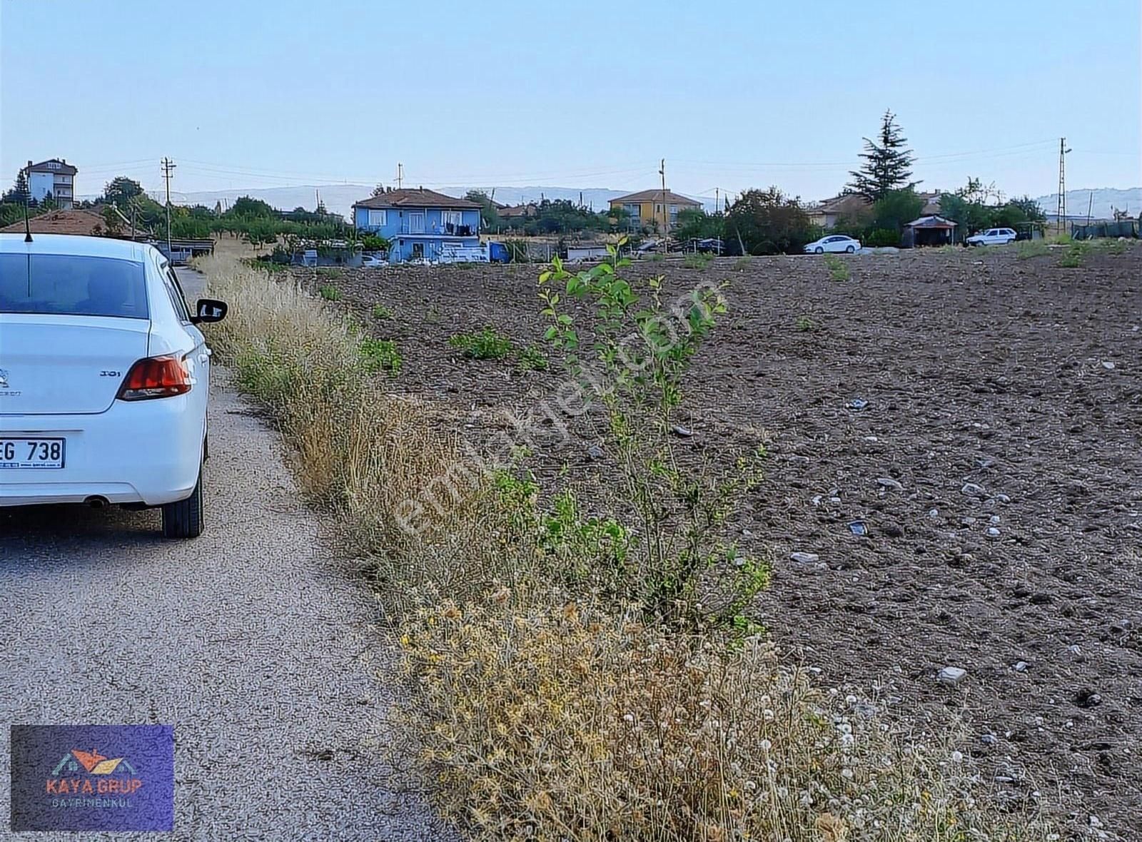 Kıbrıs Cadde Arkası Yapılaşma Dibinde Daire Getirili Arsaaaaaaaa - Görsel 24