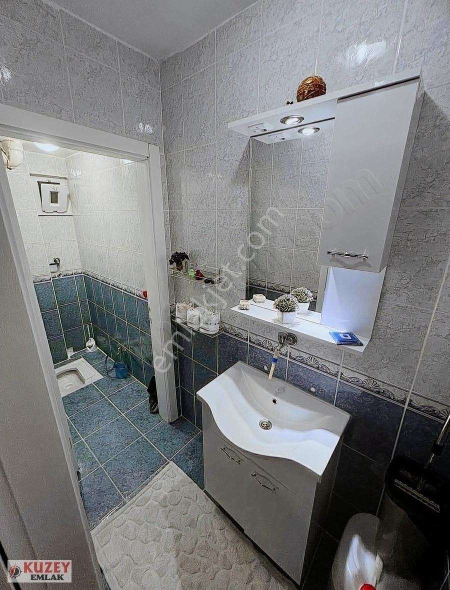 Kuzey Emlaktan Cevher Sitesinde Ara Kat Full+full Yapılı