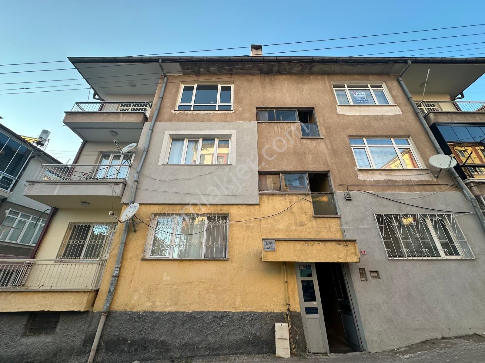 Karahan Emlak'tan Kiralık Daire*selçuklu Mahallesinde*100 M²*3.kat*2+1