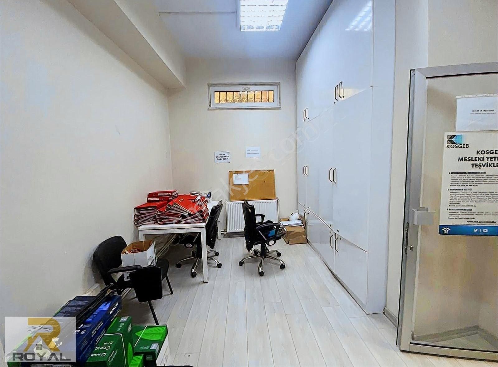 Royal´den Sefaköy Tam Merkez´de 200 M2 Yatırıma Uygun İş Yeri - Görsel 18